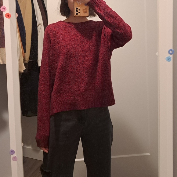 H&M sweater - Picture 1 of 3